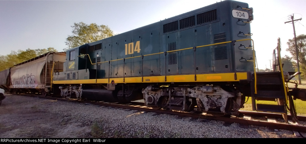 Ohio South Central Railroad (OSCR) 104